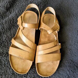 Ladies sandals